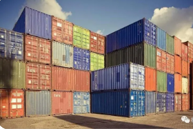 今年前两个月美国集装箱进口量锐降两成