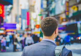 业绩承压股价暴跌！英国时尚电商ASOS出现巨额亏损！